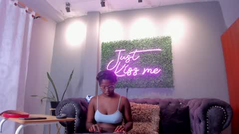 Snapshot of nilosolem12 chatting on 01.28.25 nilo solem online show from 01.28.25