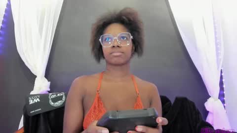 Snapshot of nilosolem12 chatting on 02.10.25 nilo solem online show from 02.10.25