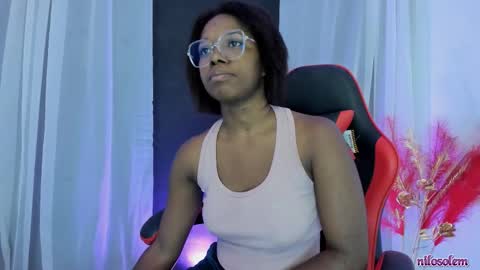 Snapshot of nilosolem12 chatting on 10.11.25 nilo solem online show from 10.11.25