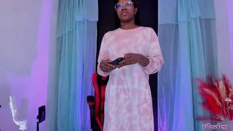 Snapshot of nilosolem12 chatting on 11.06.25 nilo solem online show from 11.06.25