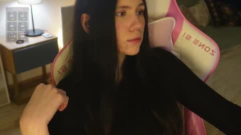 Jennet online show from 02.19.25