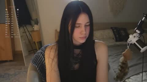 Jennet online show from 03.12.26