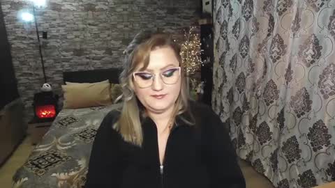 Snapshot of nimphoteasex chatting on 12.09.24 Blonde Nimpho online show from 12.09.24