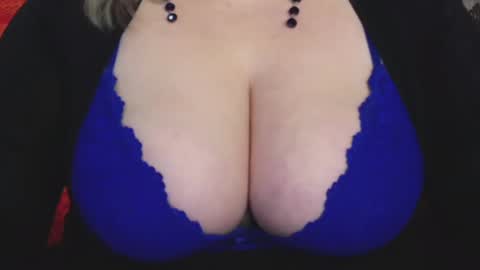 Snapshot of nimphoteasex chatting on 03.02.25 Blonde Nimpho online show from 03.02.25