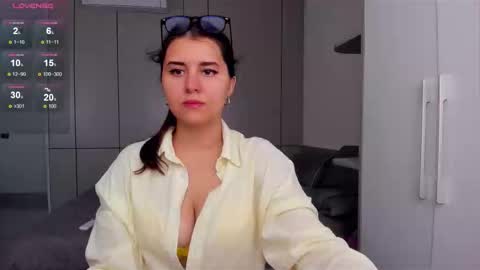 Nina online show from 03.17.26