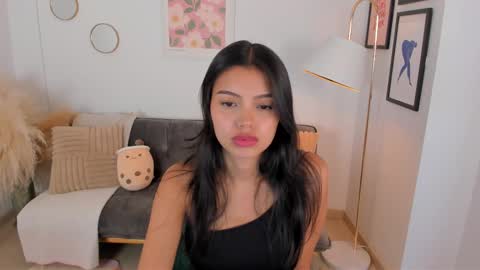 NINA online show from 02.19.25