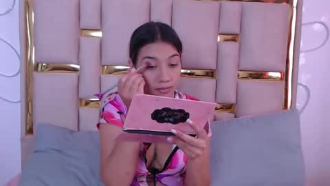 Nina Carther online show from 10.04.25