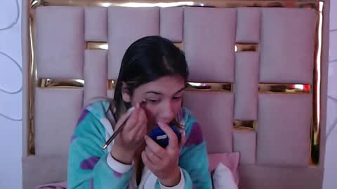 Nina Carther online show from 10.08.25