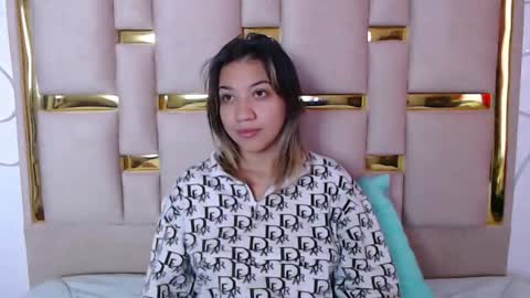 Nina Carther online show from 10.12.25