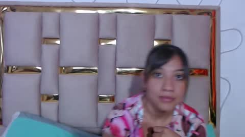 Nina Carther online show from 10.15.25