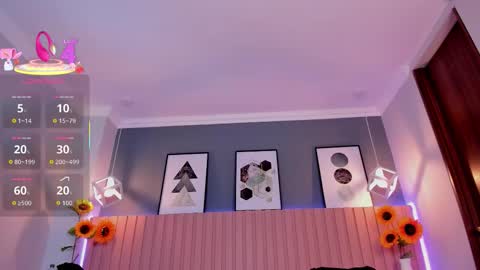 nina_ford_ online show from 12.04.25