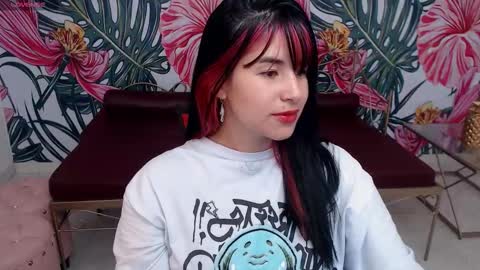 Nina online show from 09.18.25