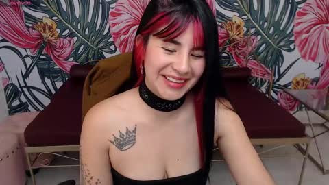 Nina online show from 09.21.25