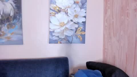 nina_kmay online show from 04.15.26