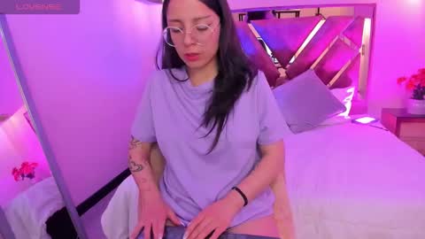 Nina myers online show from 11.11.25