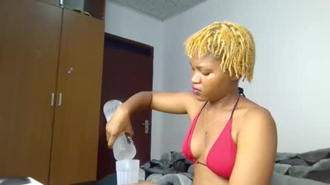 Nina online show from 12.15.25