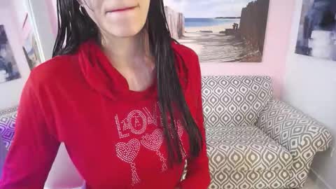 Snapshot of nina_smalls chatting on 10.25.25 Nina online show from 10.25.25