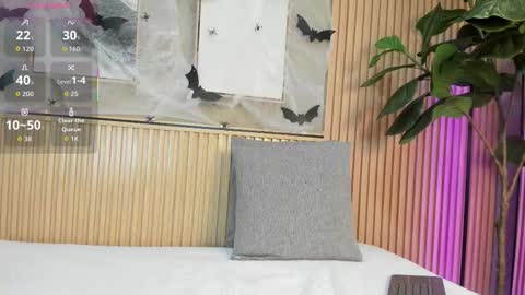 NINA online show from 11.06.25