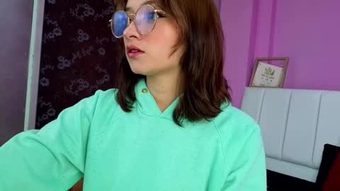 Nina online show from 11.10.25