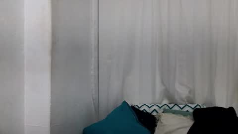 Ninaa fox online show from 02.12.25