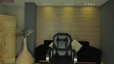 Nina online show from 10.07.25