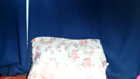 Snapshot of ninabrunette19 chatting on 02.05.25 ninabrunette19 online show from 02.05.25