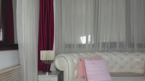 NinaCrystal online show from 12.03.24