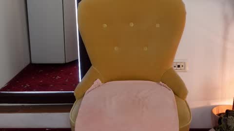 Snapshot of ninacrystal chatting on 02.27.26 NinaCrystal online show from 02.27.26