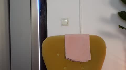 Snapshot of ninacrystal chatting on 03.04.26 NinaCrystal online show from 03.04.26