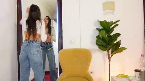 NinaCrystal online show from 03.22.26