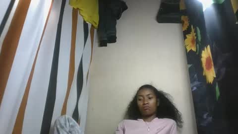 ninaeaa online show from 11.21.25