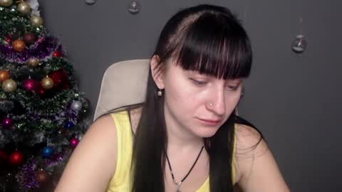 ninaflawlees online show from 12.15.25