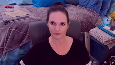 Snapshot of ninajaymes chatting on 10.09.25 Nina Jaymes online show from 10.09.25