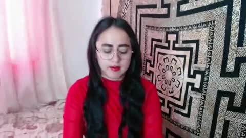 N I N A online show from 10.03.25