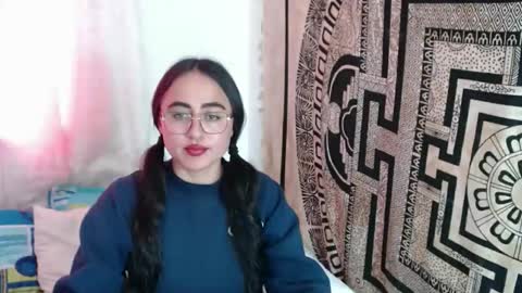 N I N A online show from 10.20.25