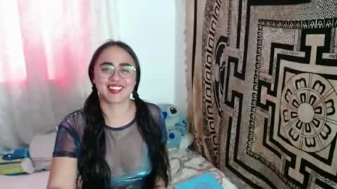 N I N A online show from 10.21.25