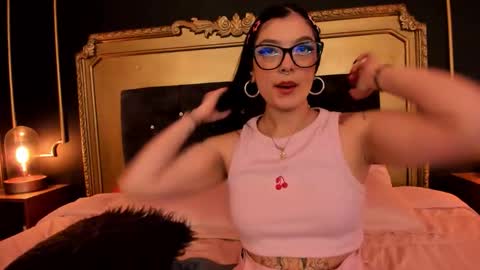 Snapshot of ninalustt chatting on 02.25.26 Nina online show from 02.25.26