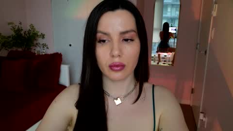 Snapshot of ninaoneil chatting on 01.24.25 NinaOneil online show from 01.24.25