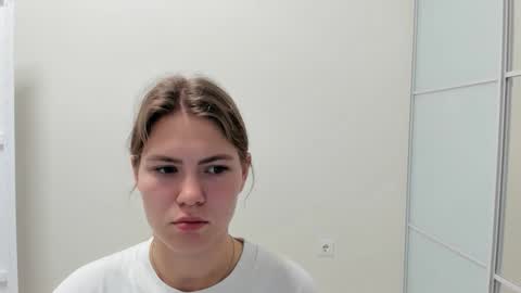 ninarihh online show from 09.23.25