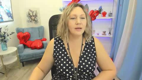 ninastarle online show from 02.08.26