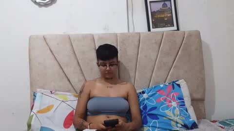 nini_smith online show from 04.23.26