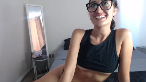Ninimoon online show from 01.30.25