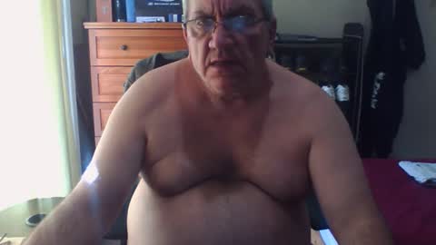 Snapshot of nionios67 chatting on 11.06.25 Dennis online show from 11.06.25