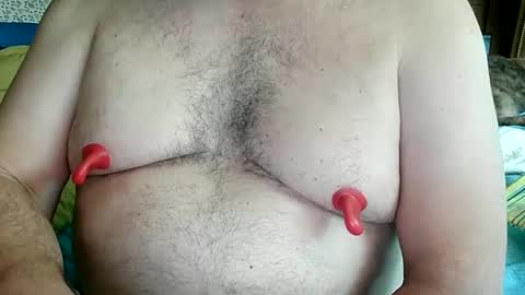 Snapshot of nip_fun_bear chatting on 10.06.25 Nip Fun Bear online show from 10.06.25