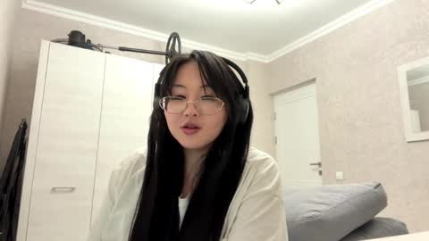 Nira online show from 03.31.26