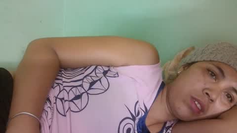 Snapshot of nirisouh chatting on 02.19.25 nirisouh online show from 02.19.25