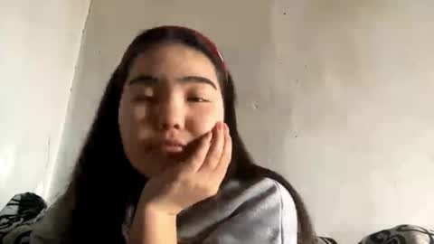 Molly online show from 12.14.25