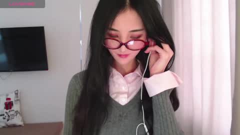 Snapshot of niufrommacau chatting on 09.15.25 Niu online show from 09.15.25