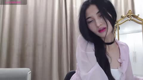 Snapshot of niufrommacau chatting on 10.03.25 Niu online show from 10.03.25