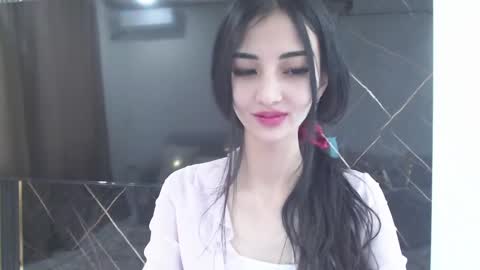 Snapshot of niufrommacau chatting on 10.12.25 Niu online show from 10.12.25